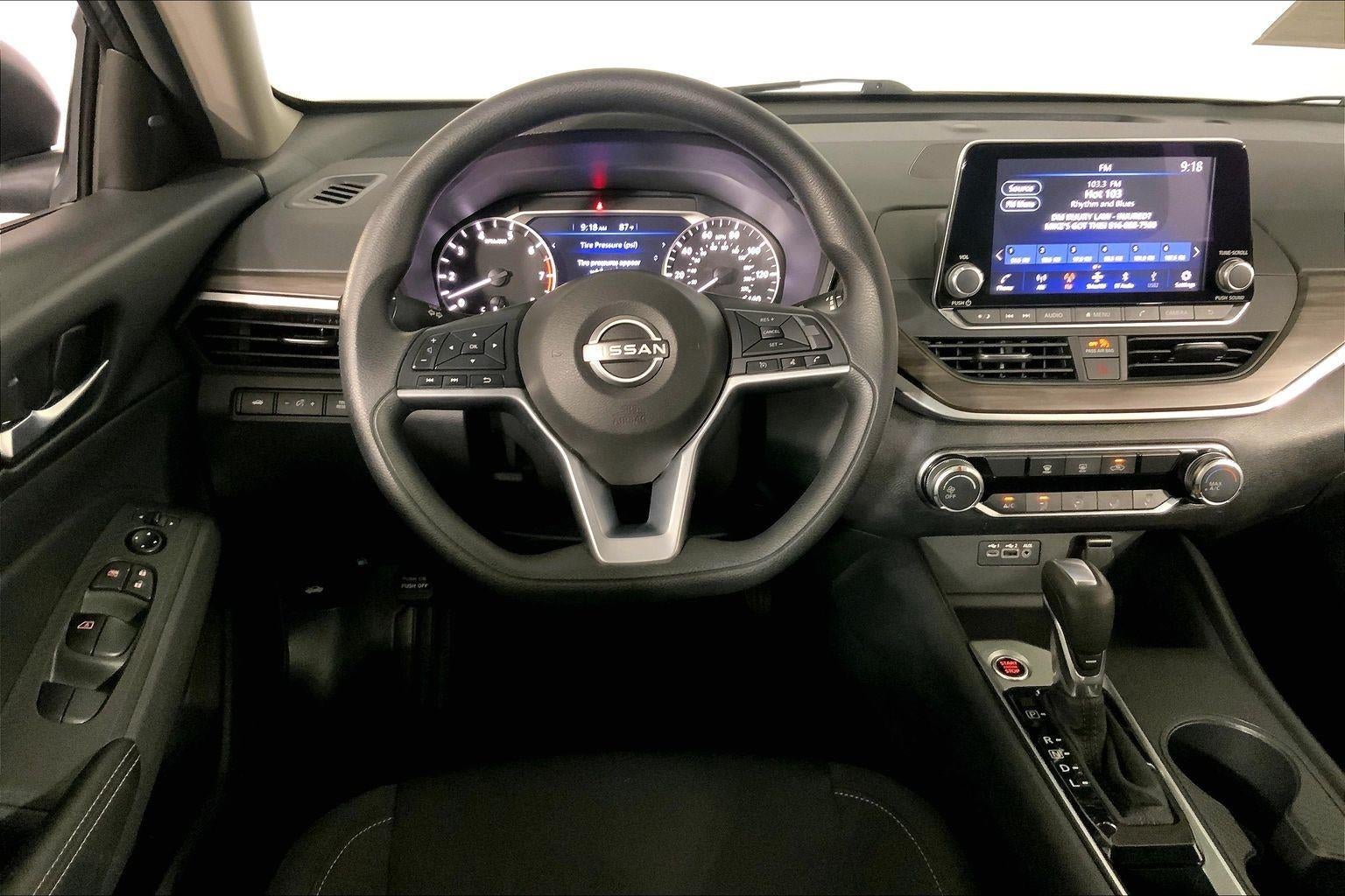 2025 Nissan Altima SV