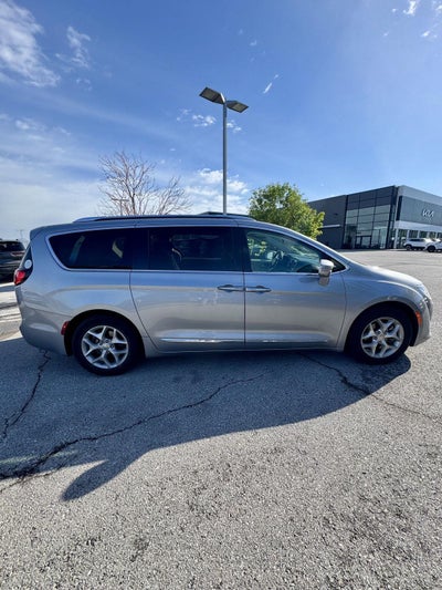 2018 Chrysler Pacifica Touring L Plus
