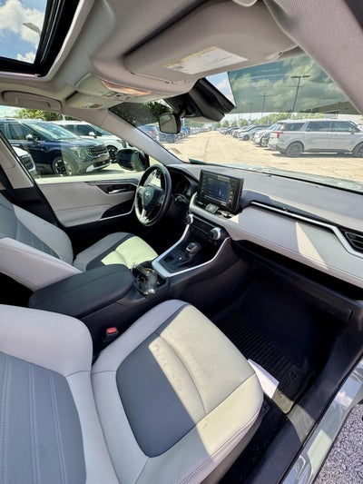 2021 Toyota RAV4 XLE Premium