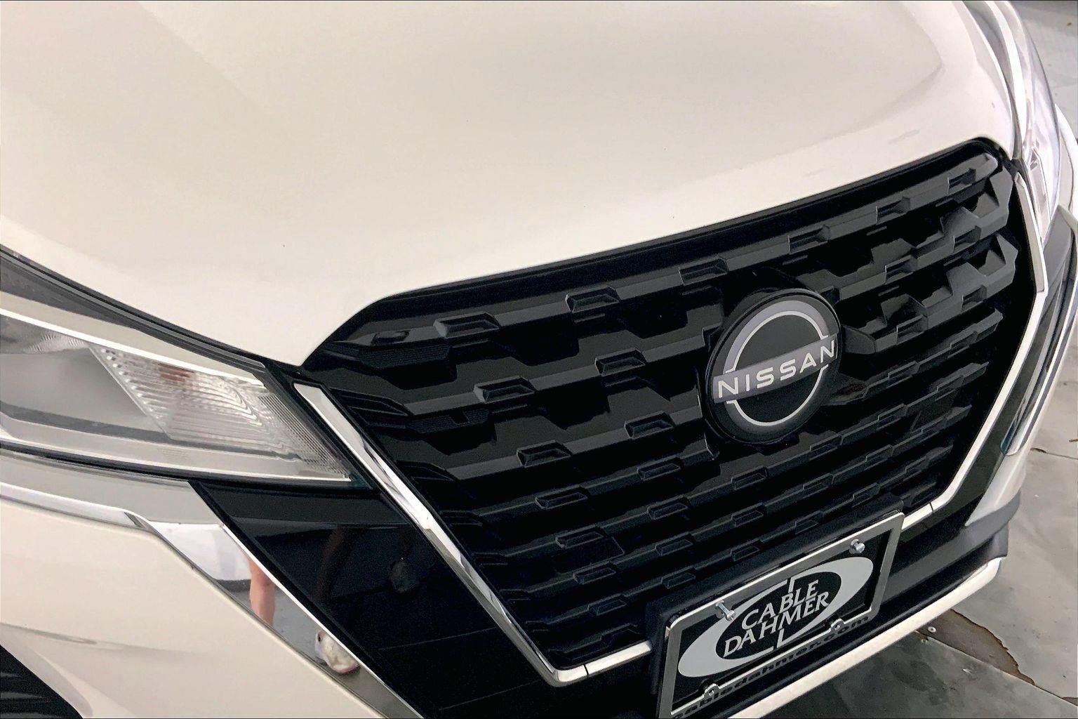 2022 Nissan Kicks SV