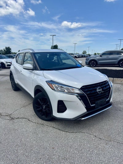 2022 Nissan Kicks SV