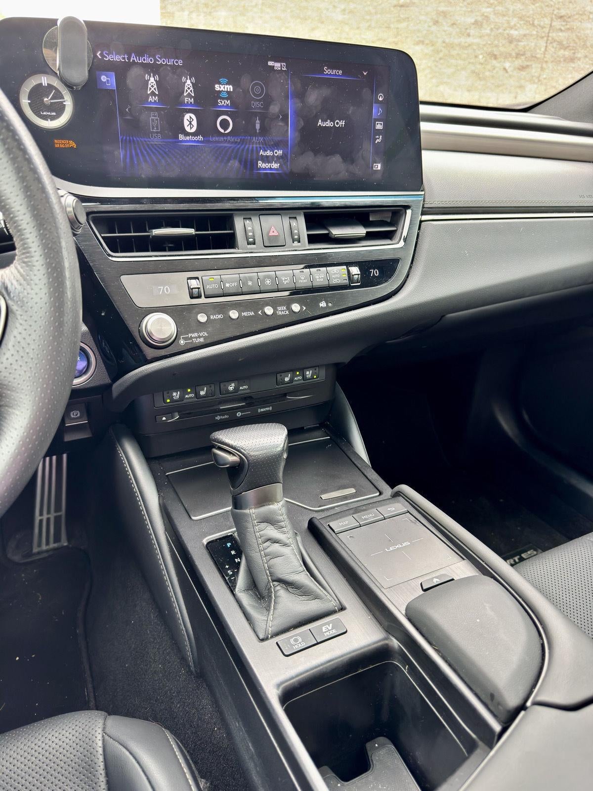 2022 Lexus ES ES 300h F SPORT