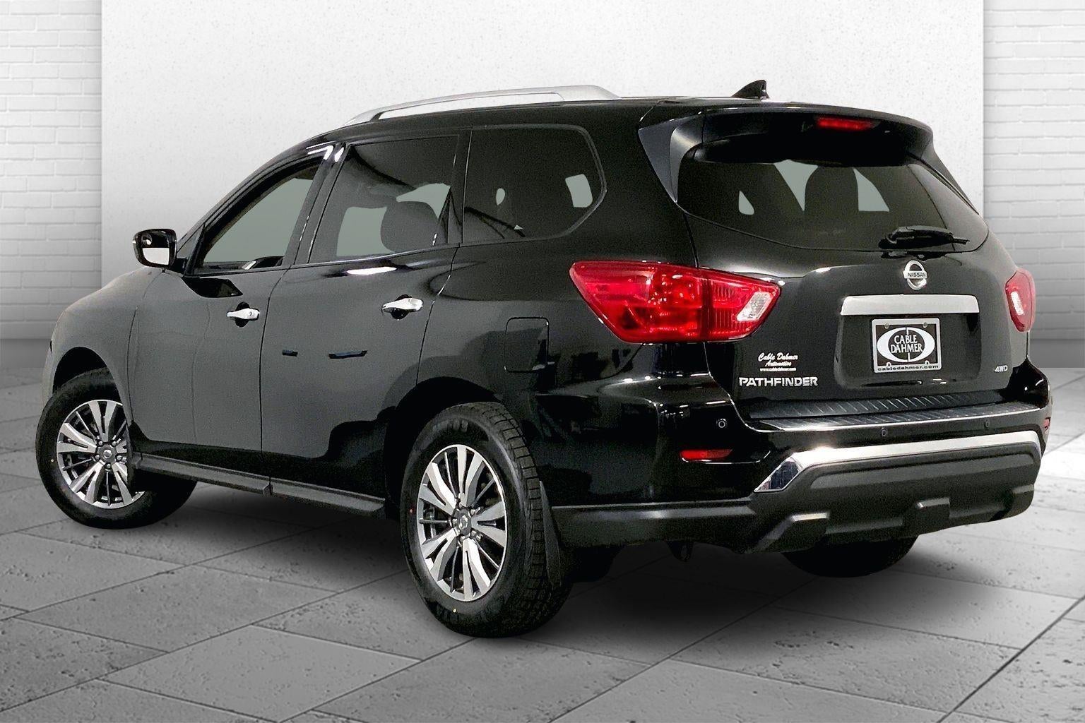 2020 Nissan Pathfinder S