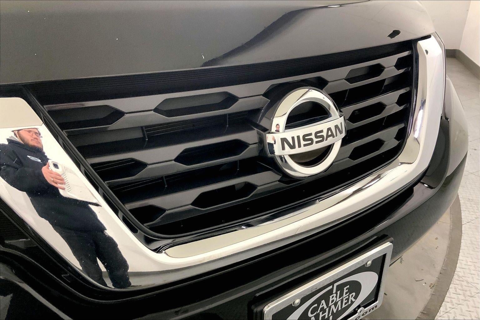 2020 Nissan Pathfinder S