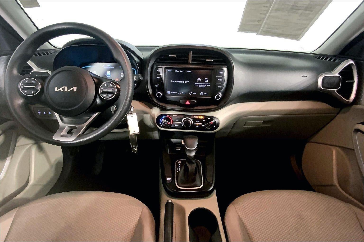 2023 Kia Soul LX
