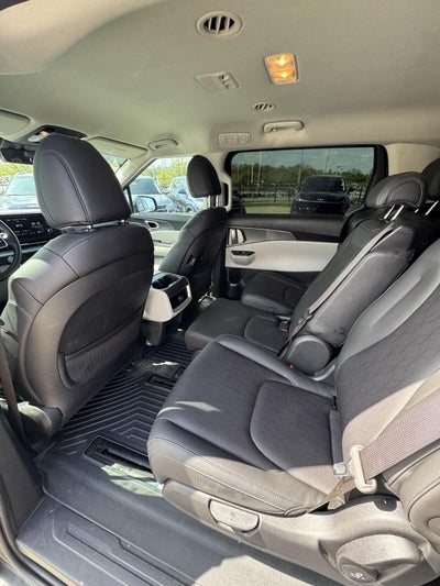 2024 Kia Carnival LX