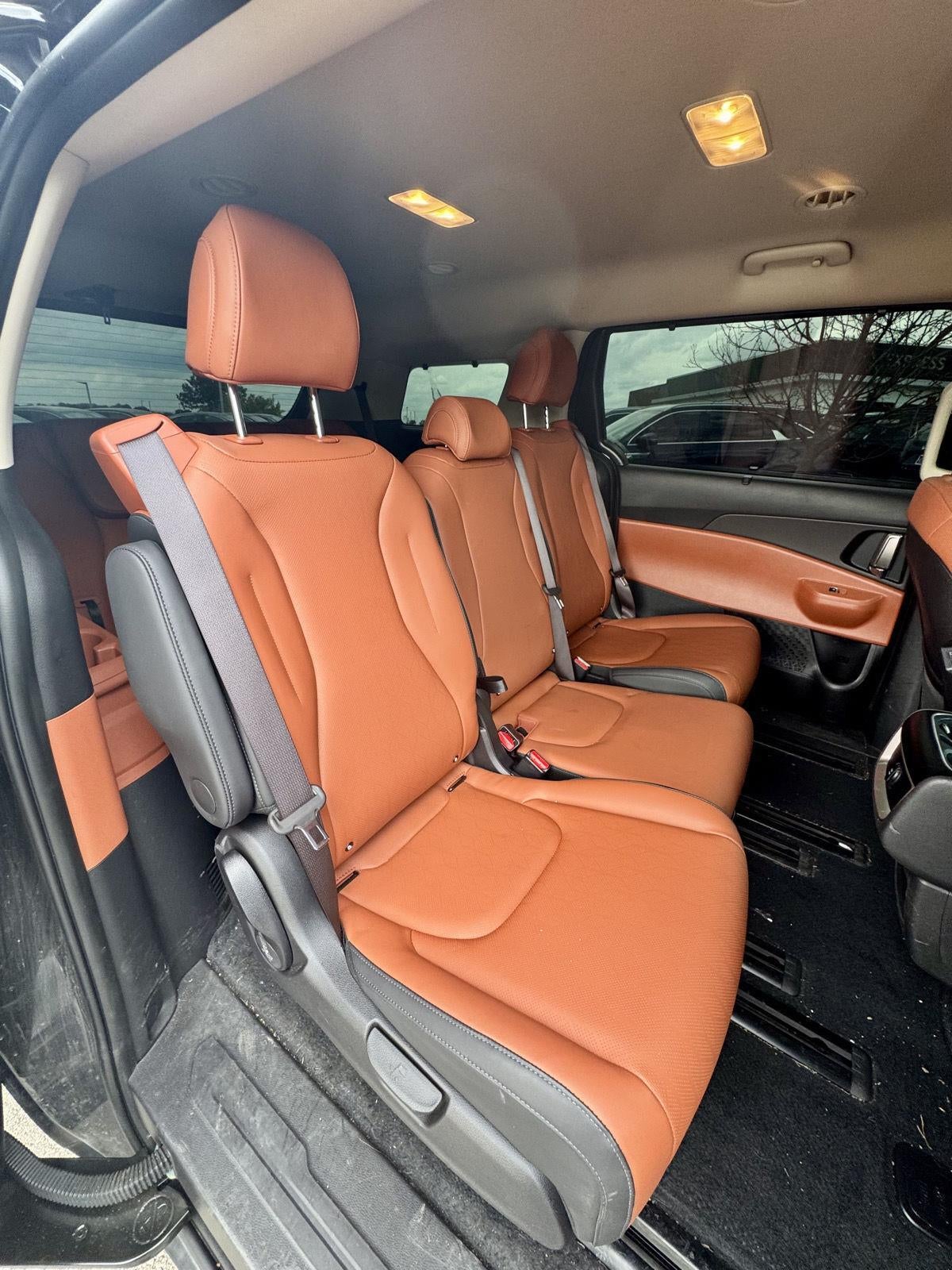 2025 Kia Carnival EX