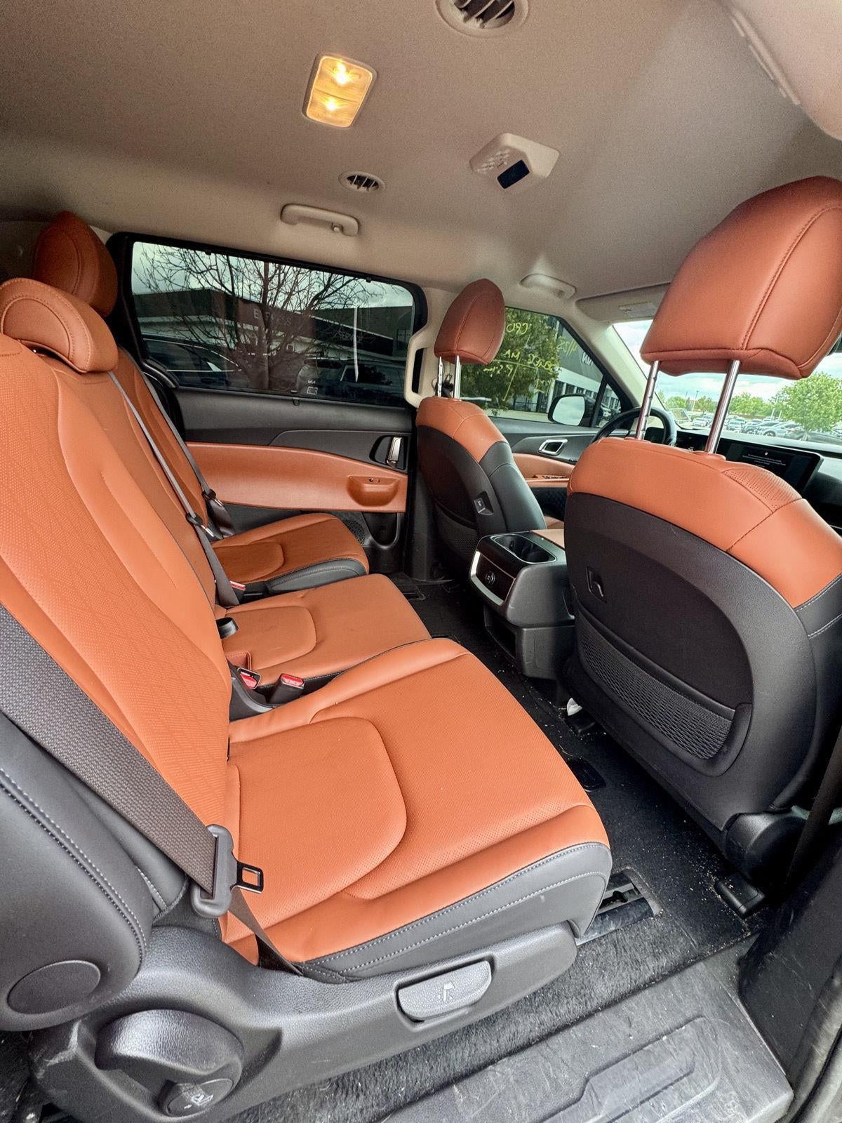 2025 Kia Carnival EX