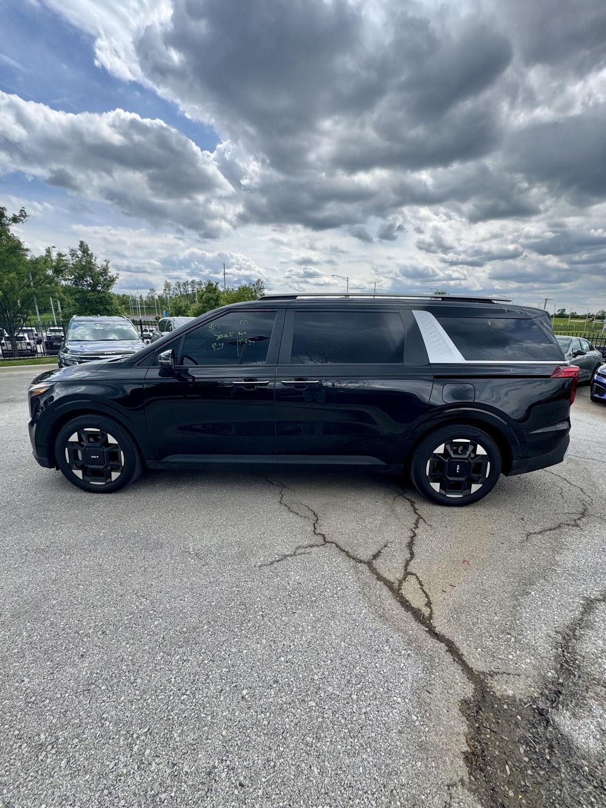 2025 Kia Carnival EX