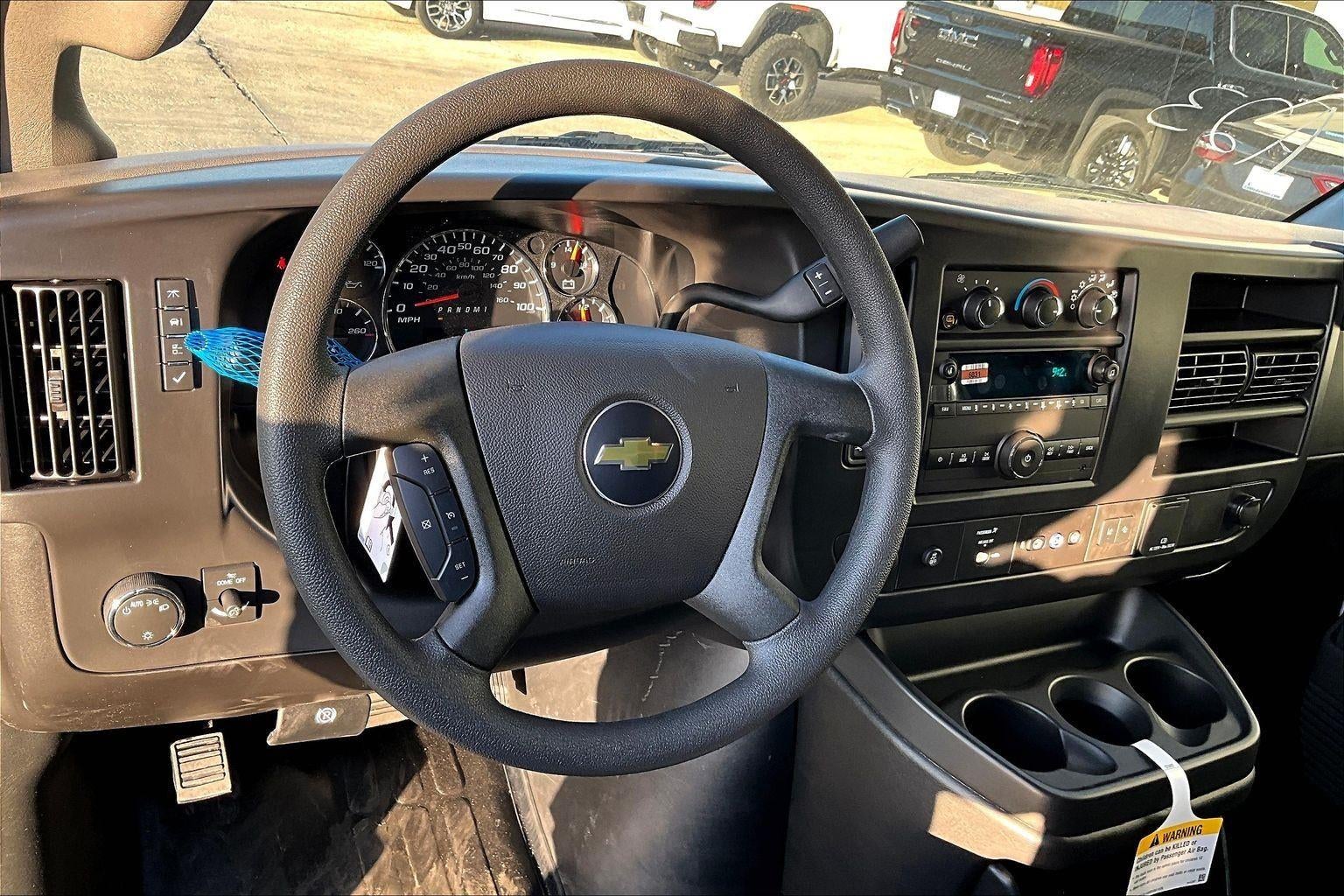 2025 Chevrolet Express Cargo 2500 WT