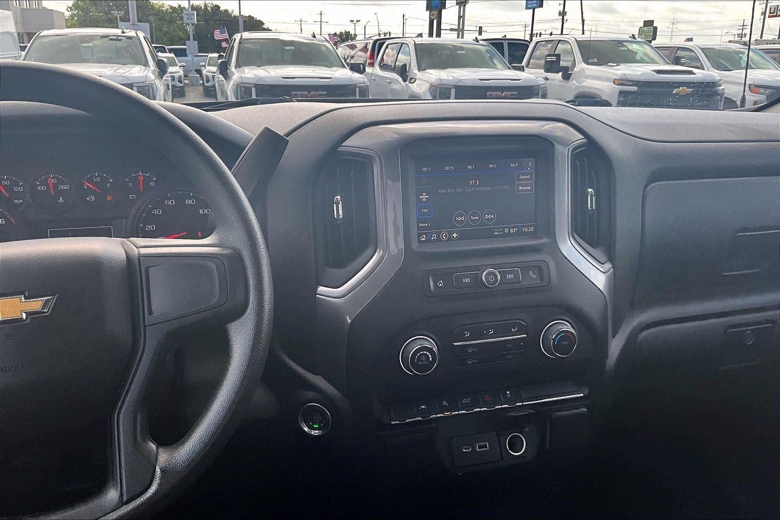 2023 Chevrolet Silverado 1500 Custom