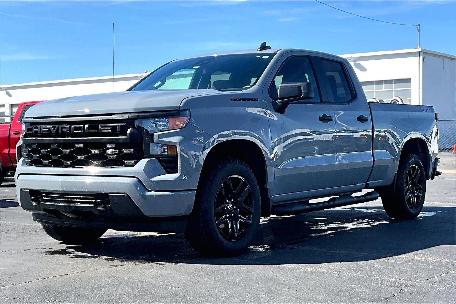 2024 Chevrolet Silverado 1500 Custom