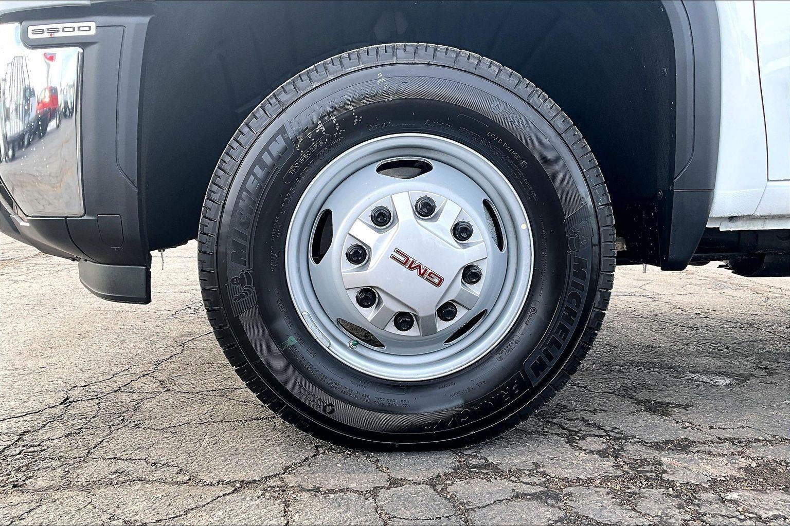 2026 GMC Sierra 3500 HD Chassis Cab Pro