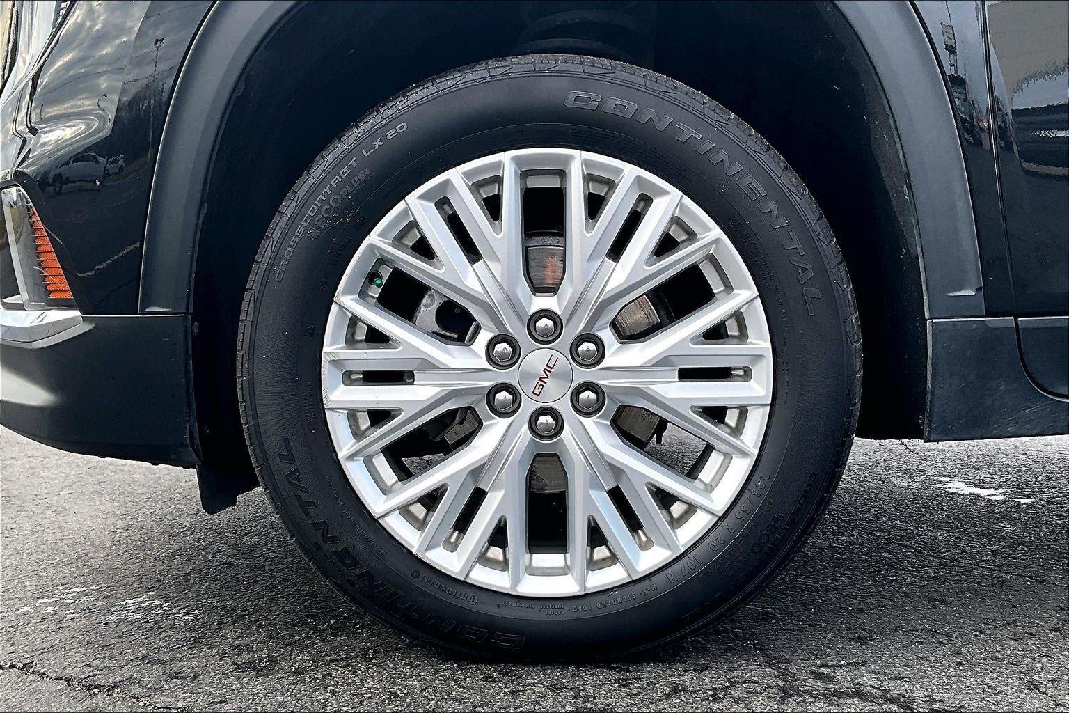 2024 GMC Acadia Elevation