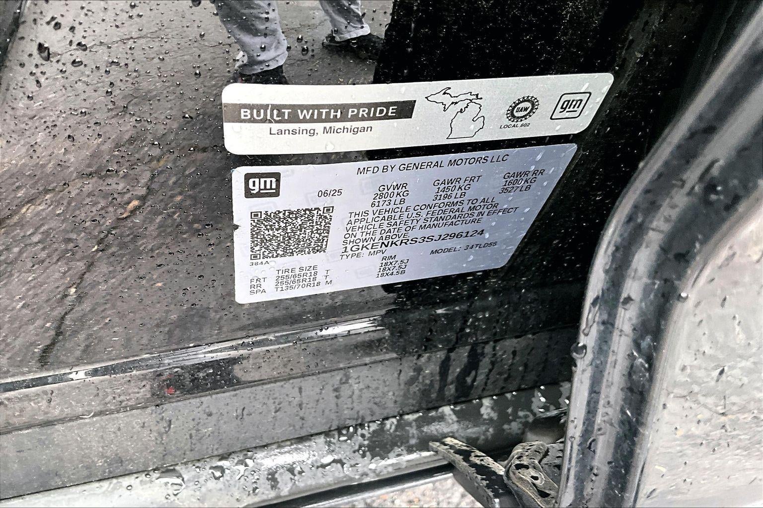 2025 GMC Acadia Elevation