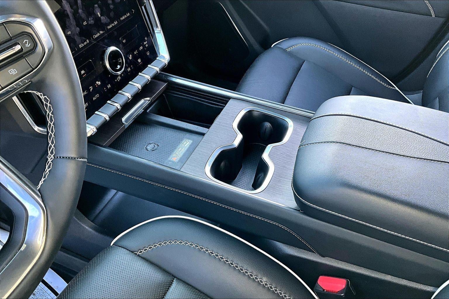 2024 GMC Acadia Denali