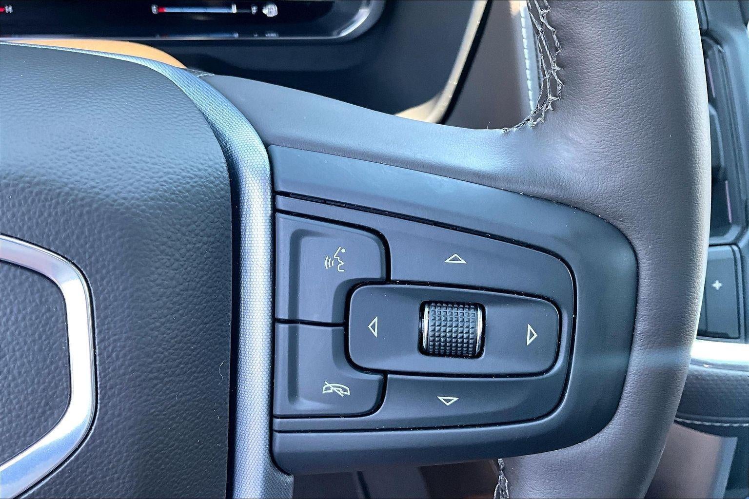 2024 GMC Yukon SLT