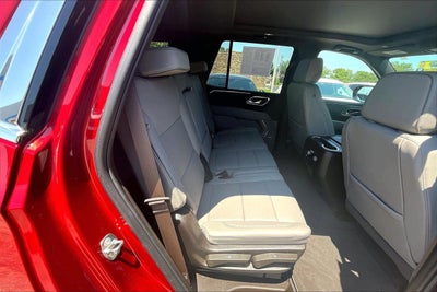 2024 GMC Yukon SLT