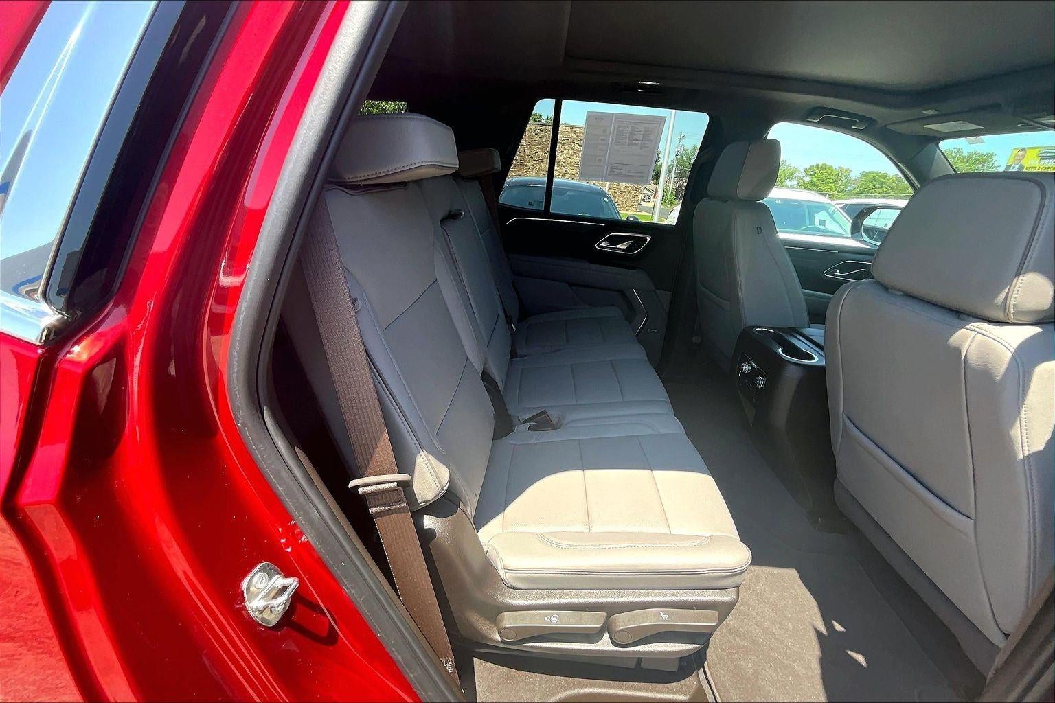 2024 GMC Yukon SLT
