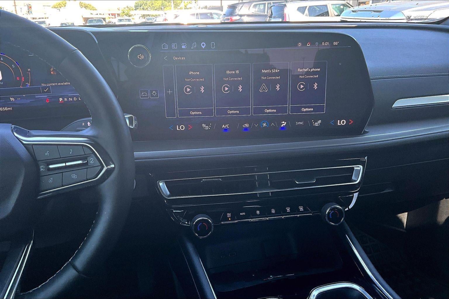 2025 Chevrolet Traverse LT