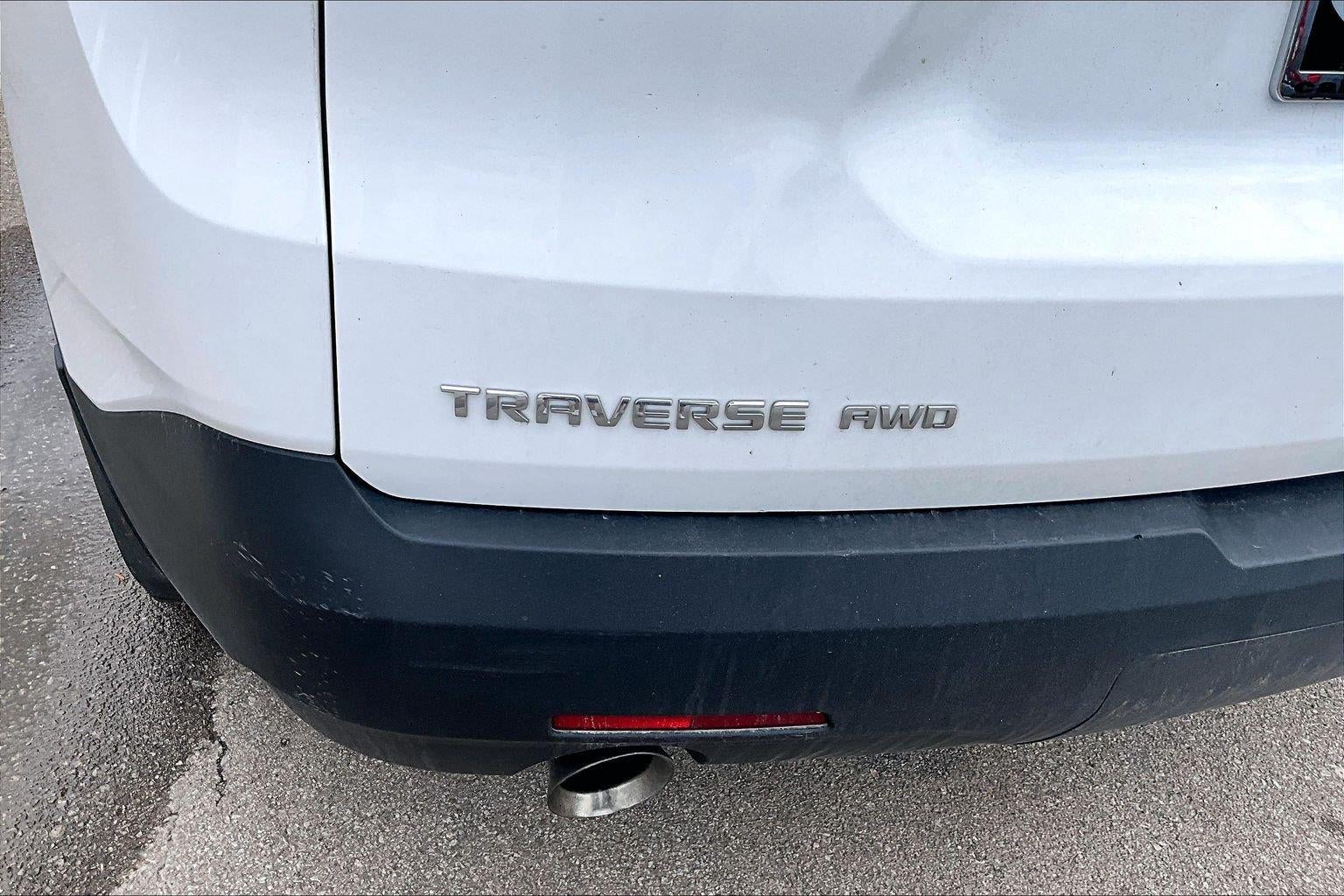 2022 Chevrolet Traverse LS
