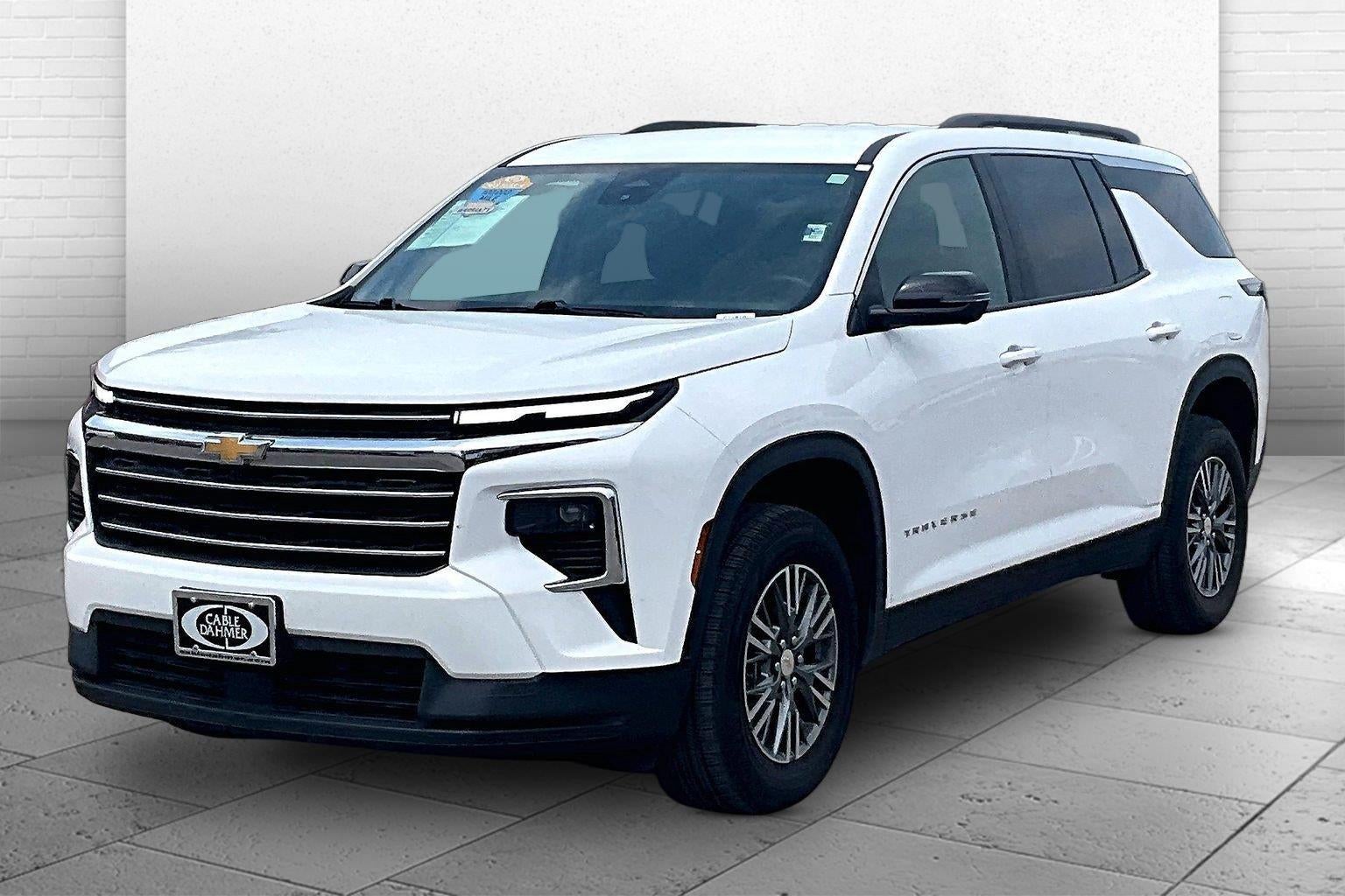 2024 Chevrolet Traverse LT
