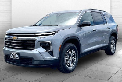 2024 Chevrolet Traverse LT