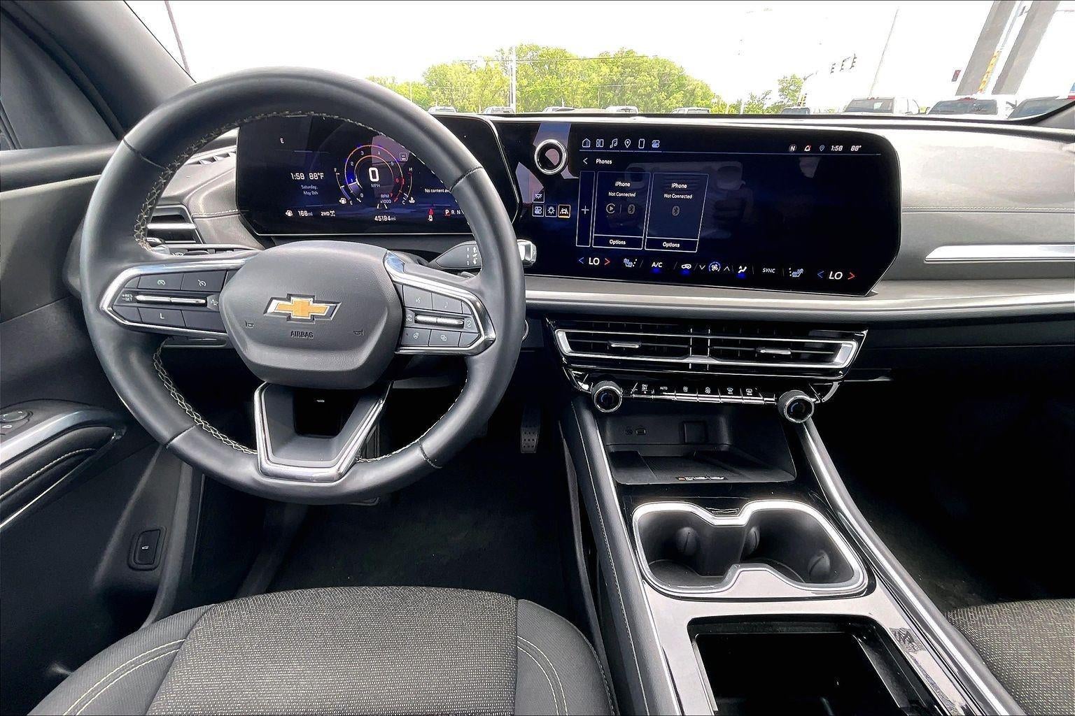 2024 Chevrolet Traverse LT