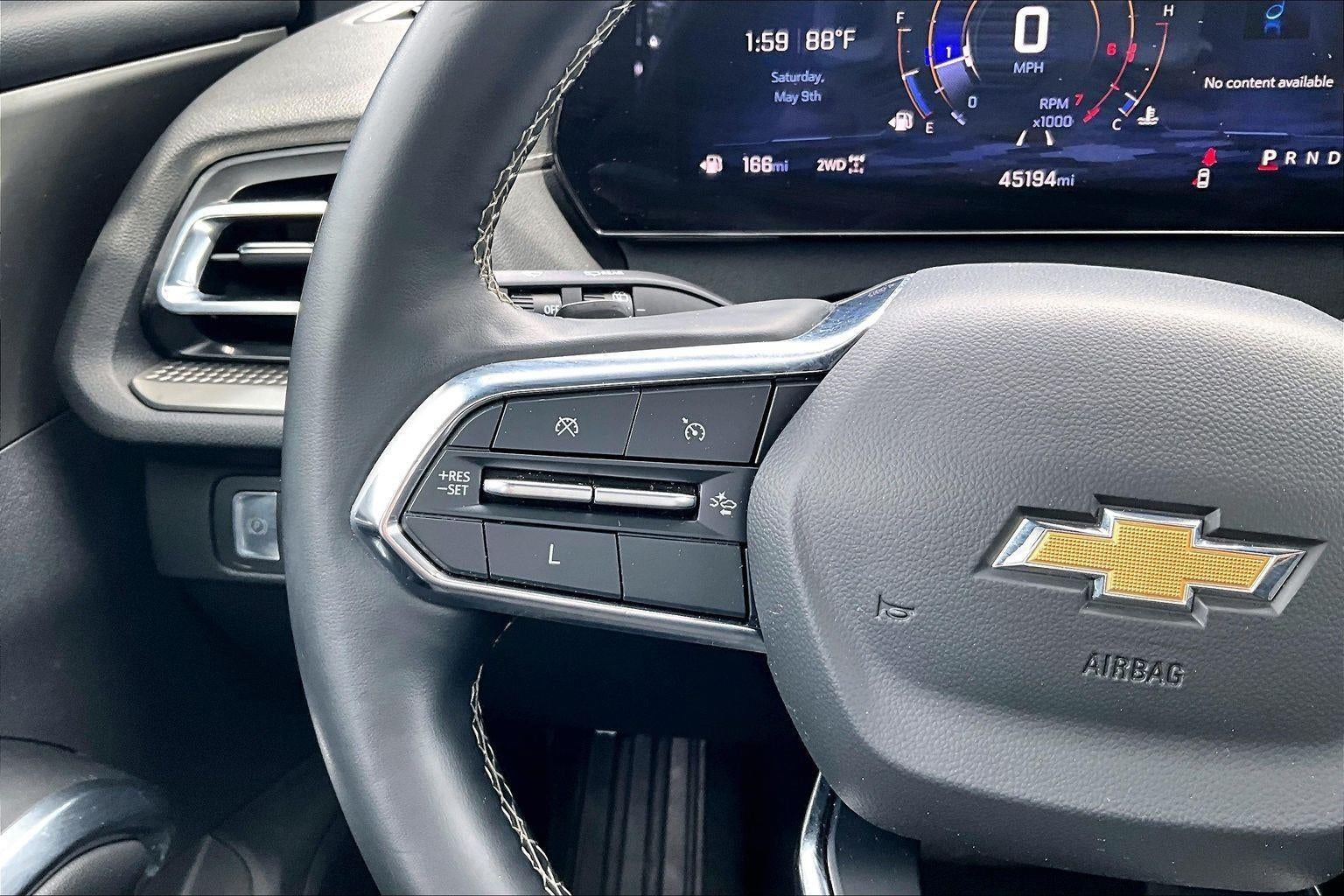 2024 Chevrolet Traverse LT