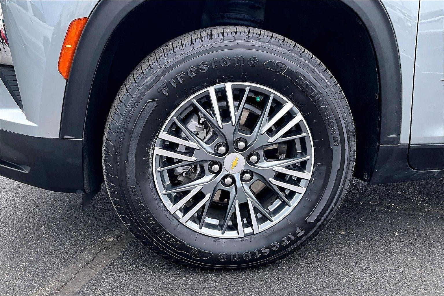 2024 Chevrolet Traverse LT