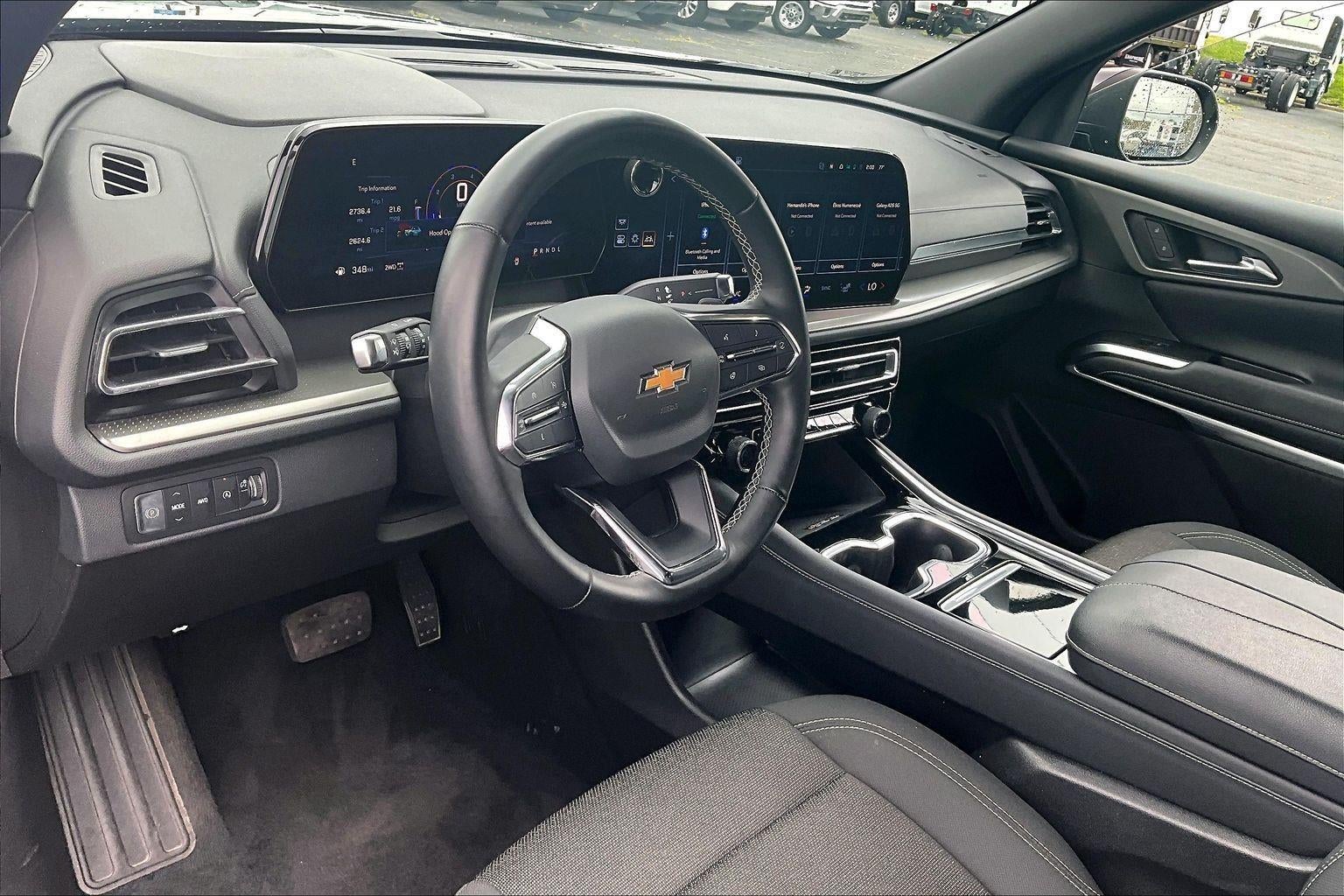 2024 Chevrolet Traverse LT