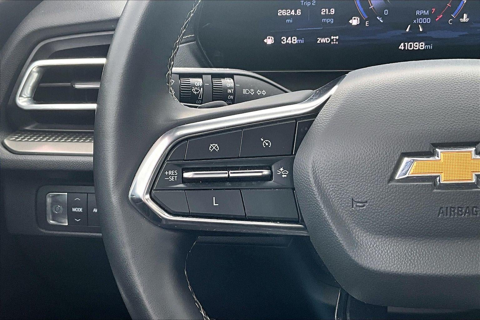 2024 Chevrolet Traverse LT