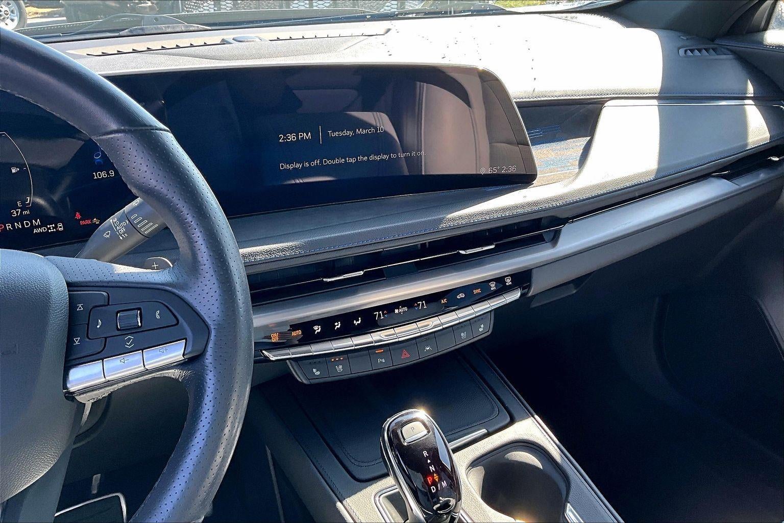 2024 Cadillac XT4 Sport