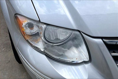 2005 Chrysler Town & Country Limited