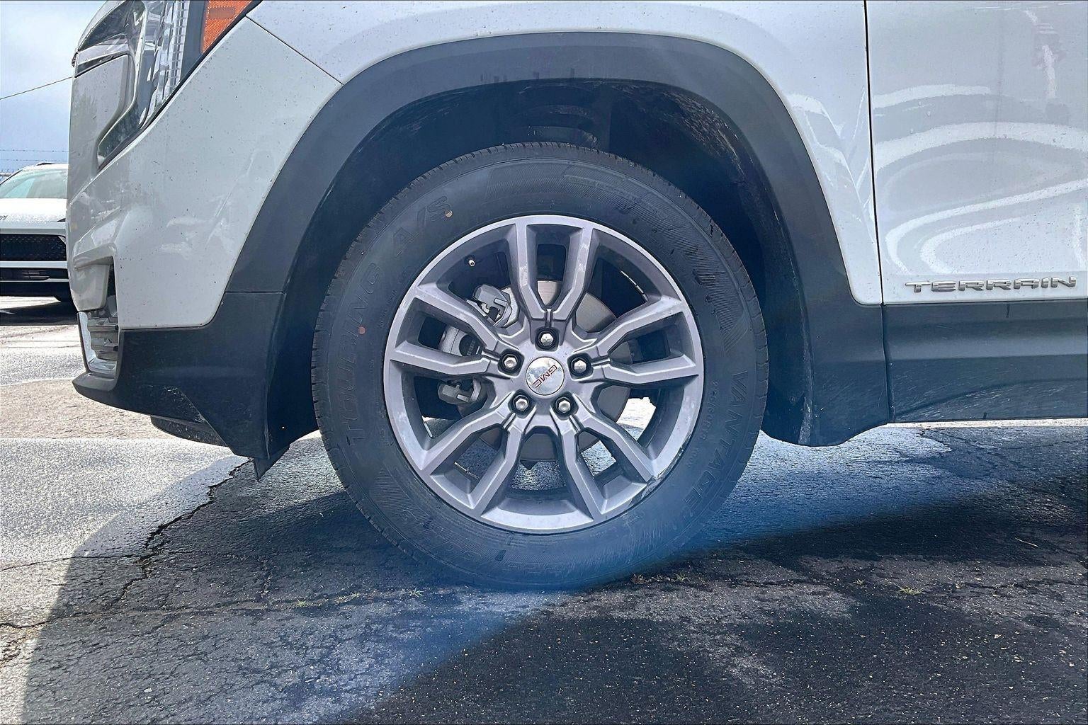 2024 GMC Terrain SLT