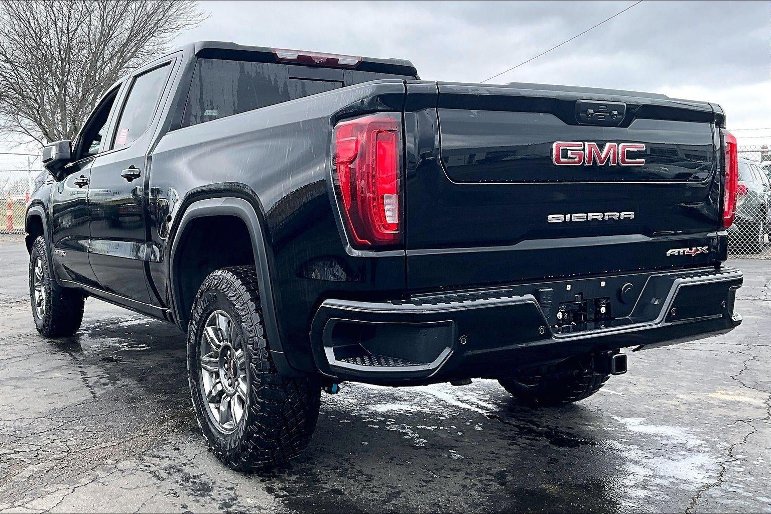 2024 GMC Sierra 1500 AT4X