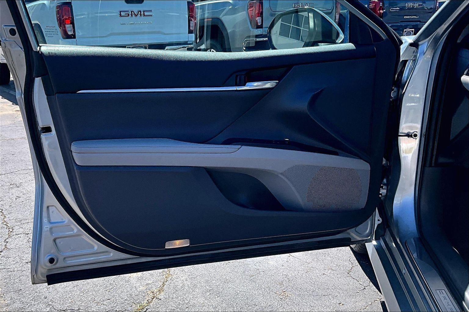 2021 Toyota Camry Hybrid XLE