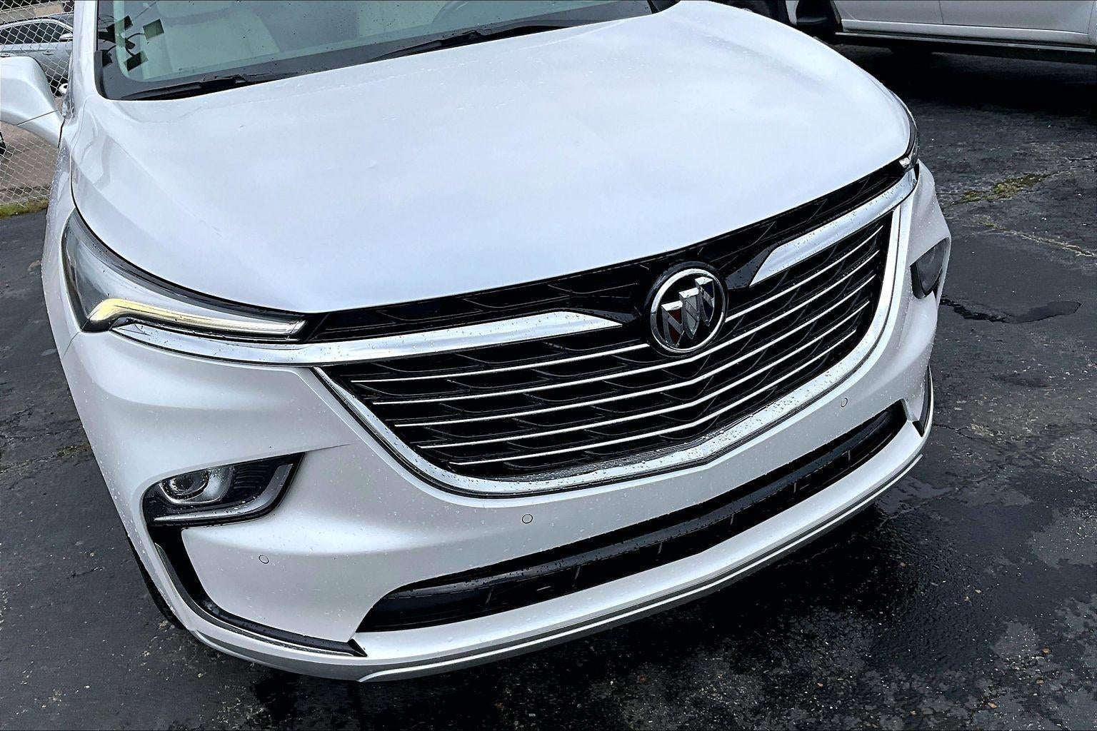 2022 Buick Enclave Essence
