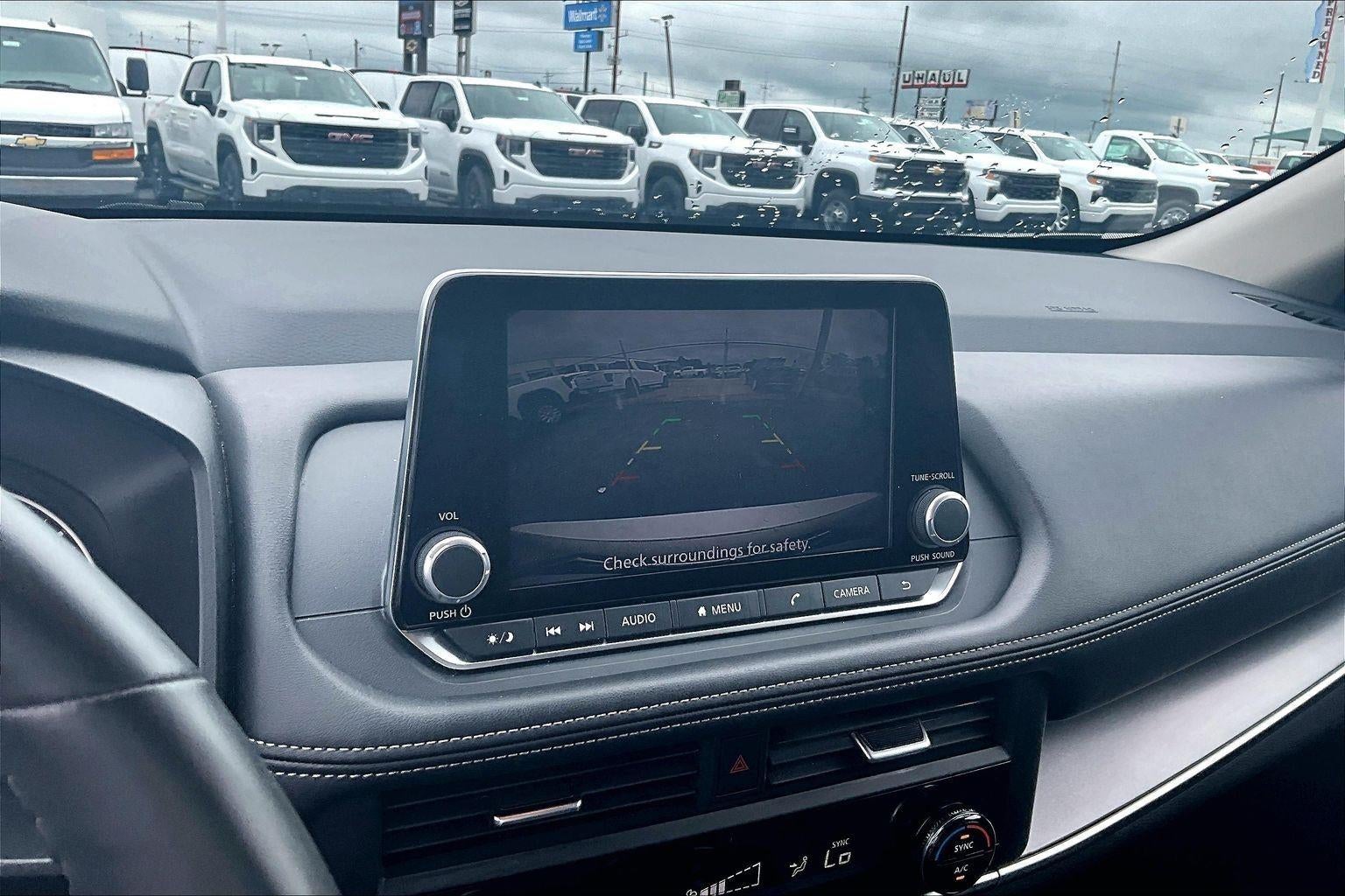 2025 Nissan Rogue SV