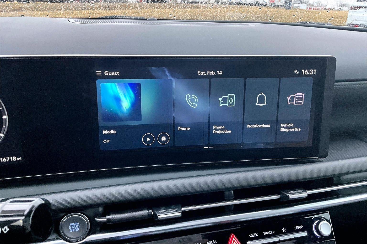 2025 Hyundai Santa Cruz SEL Activity