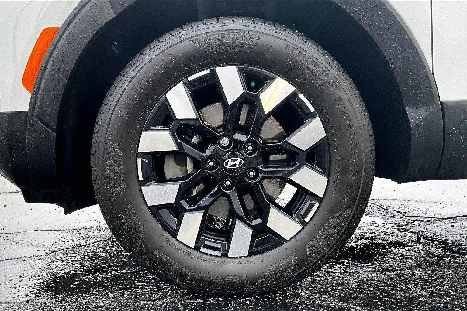 2025 Hyundai Santa Cruz SEL Activity