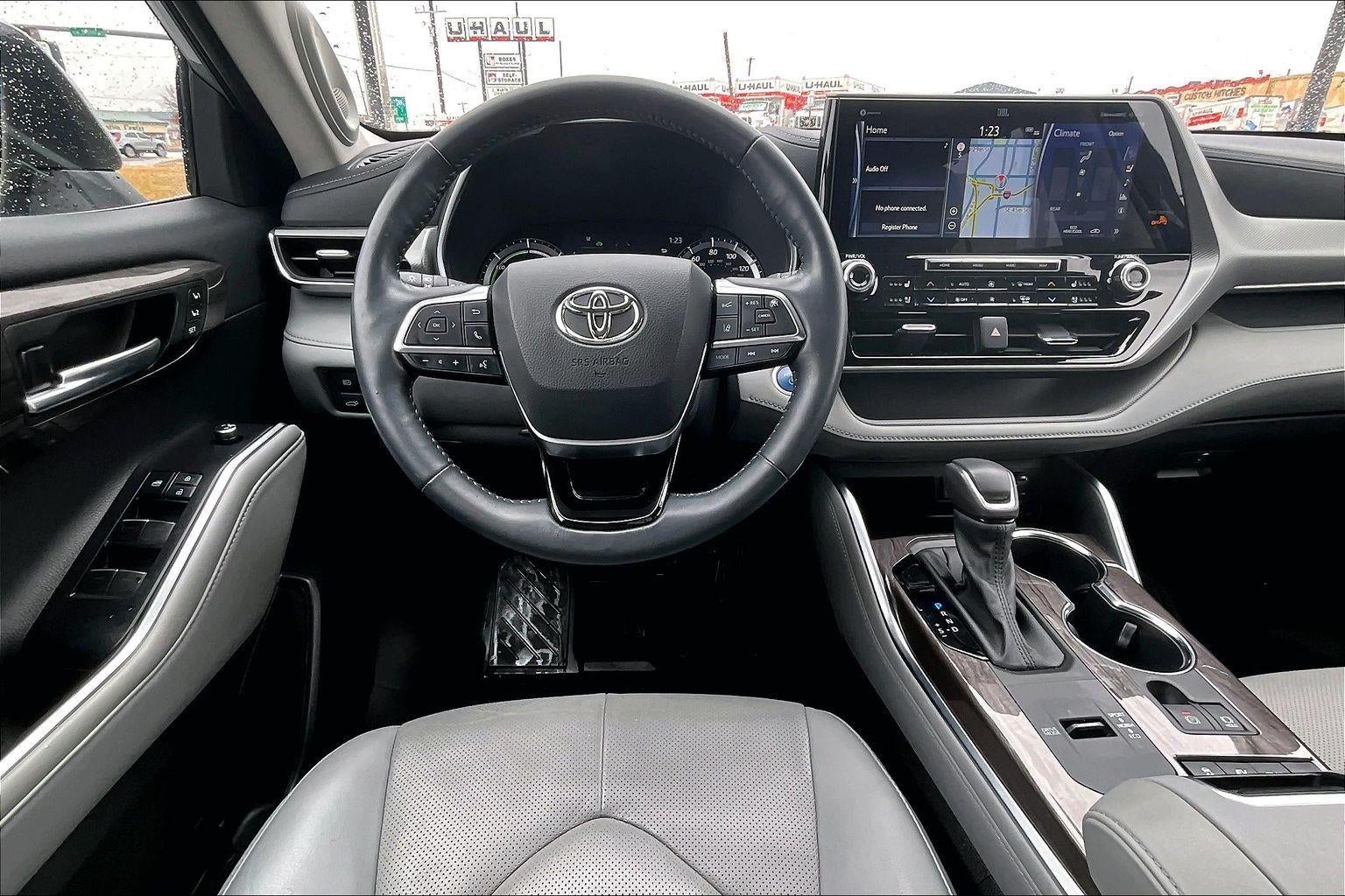 2021 Toyota Highlander Hybrid Platinum