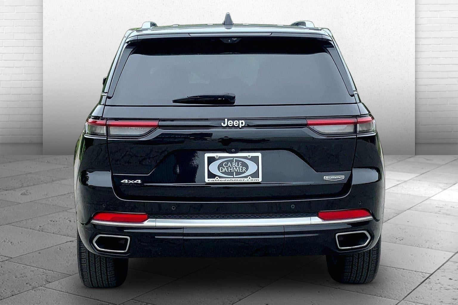 2023 Jeep Grand Cherokee Summit