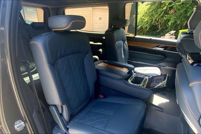 2022 Jeep Grand Wagoneer Series III