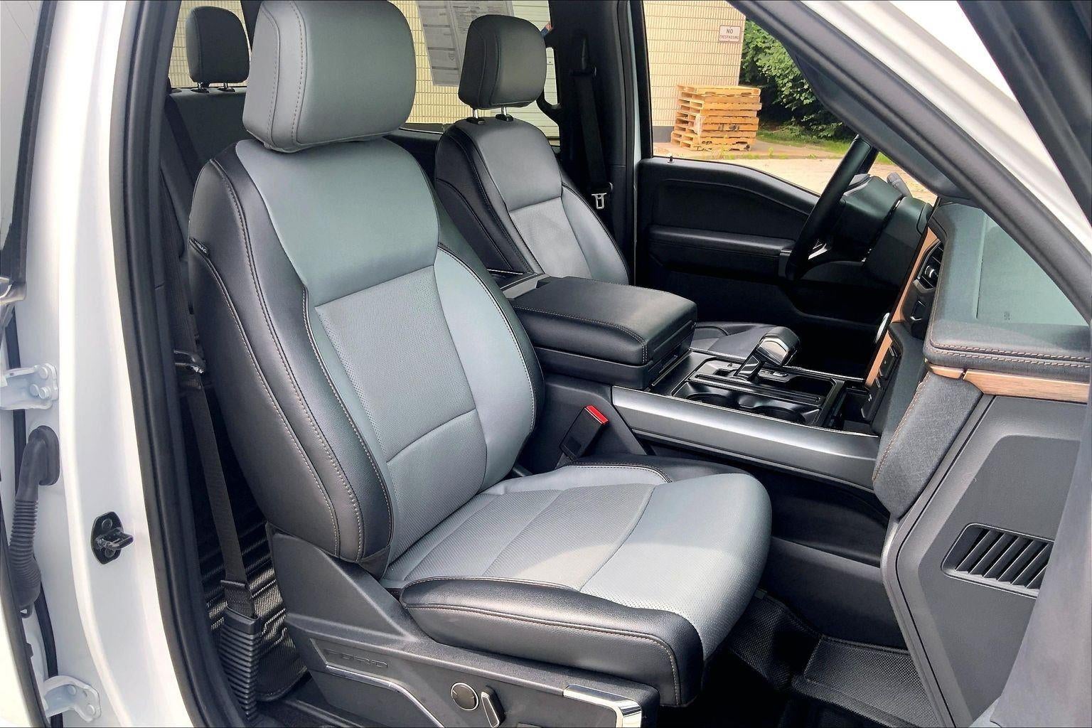2022 Ford F-150 Lightning Lariat