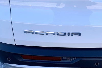 2025 GMC Acadia Elevation