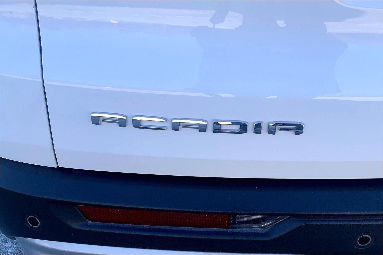 2025 GMC Acadia Elevation