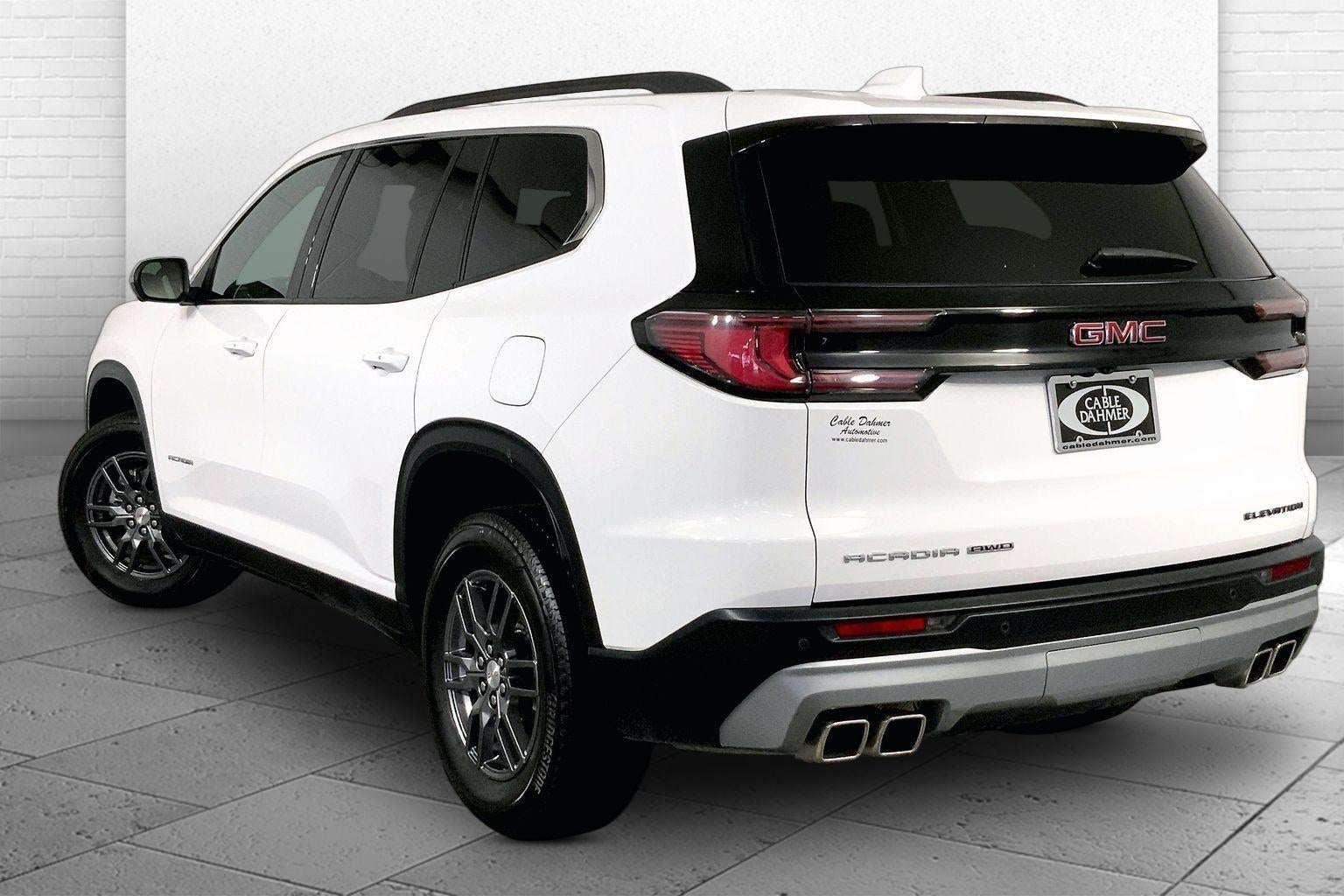 2025 GMC Acadia Elevation