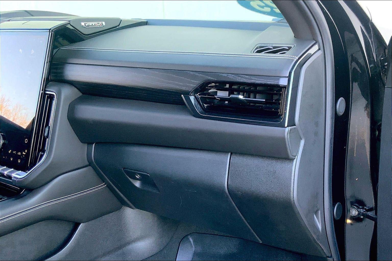 2025 GMC Yukon AT4 Ultimate