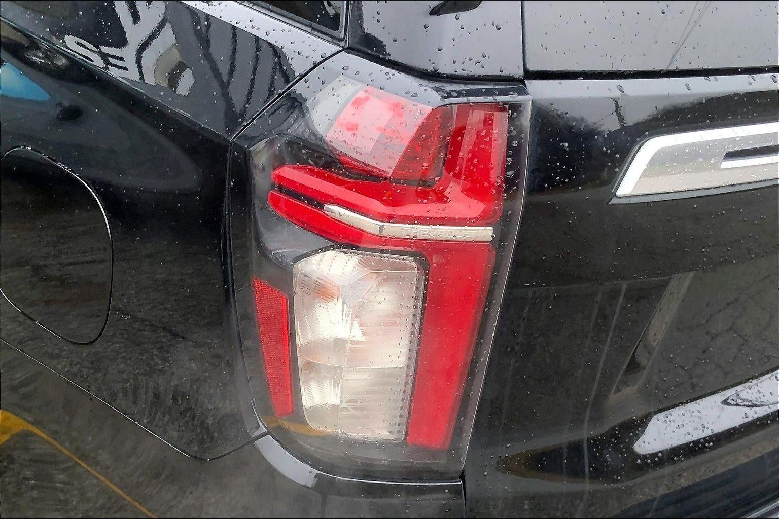 2021 Chevrolet Suburban High Country